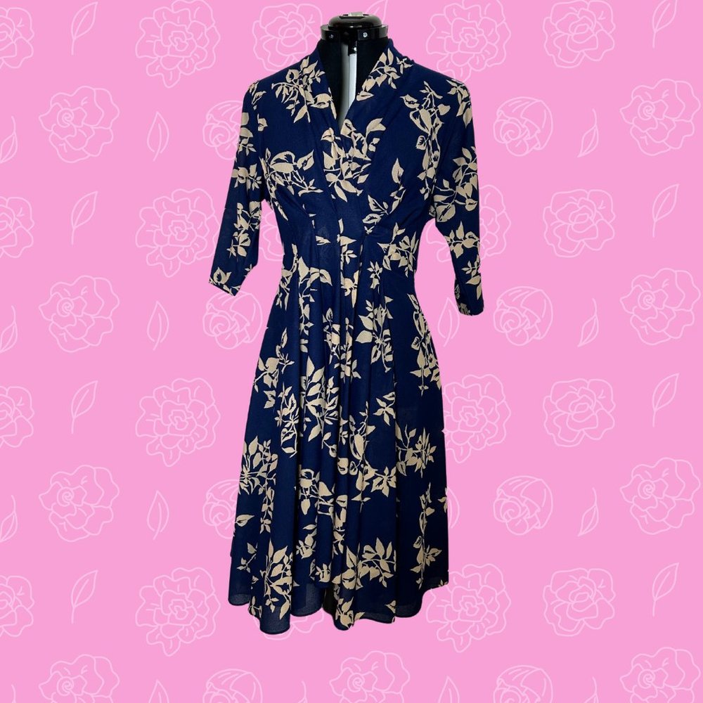 J.J. Dean of CaliforniaTrue Vintage 1970’s Floral Tie/snap Wrap Dress, size 6